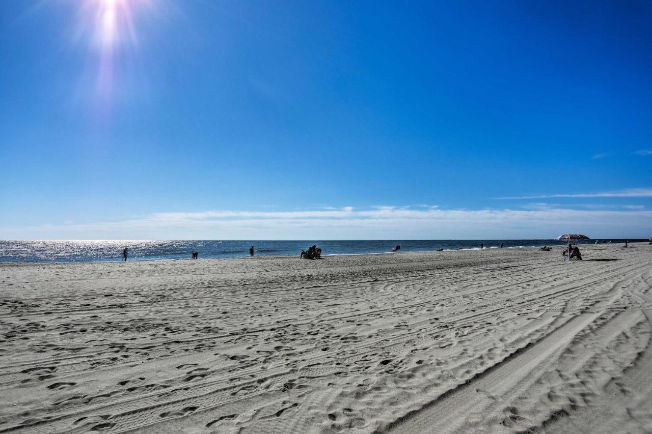Oceanfront Myrtle Beach Condo With Balcony And Views! Bagian luar foto